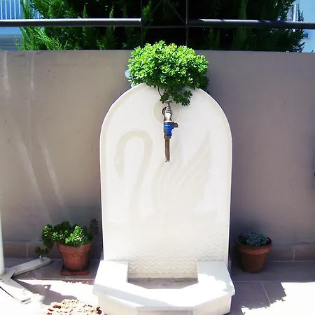 Emmanouela - Family Vrasná